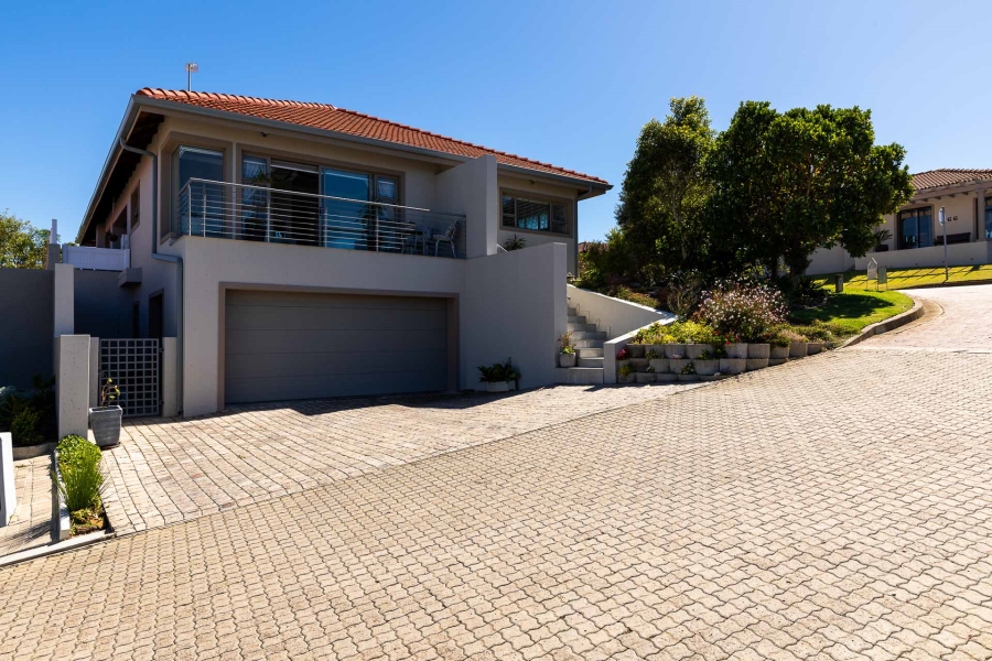 4 Bedroom Property for Sale in Bergsig Western Cape